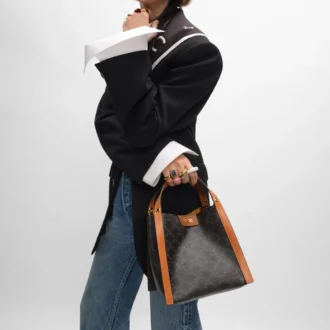 Petit sac cube en Triomphe Canvas et cuir de veau naturel