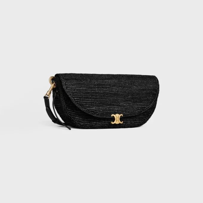Petit sac demi-lune Soft Triomphe en raphia et cuir d’agneau Petit sac demi-lune Soft Triomphe en raphia et cuir d’agneau