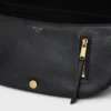 Petit sac Halfmoon Soft Triomphe en cuir d’agneau souple et brillant Petit sac Halfmoon Soft Triomphe en cuir d’agneau souple et brillant