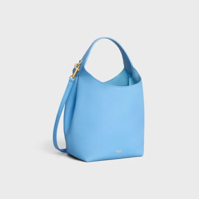 Petit sac hobo en cuir de veau souple et lisse