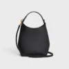 Petit sac hobo en cuir de veau souple et lisse