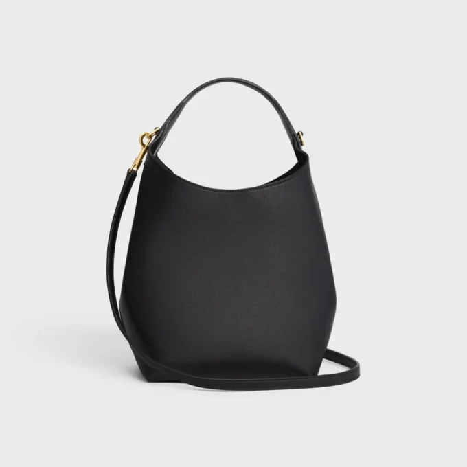 Petit sac hobo en cuir de veau souple et lisse