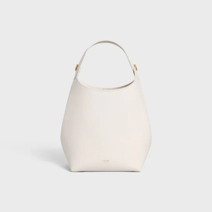 Petit sac hobo en cuir de veau souple et lisse