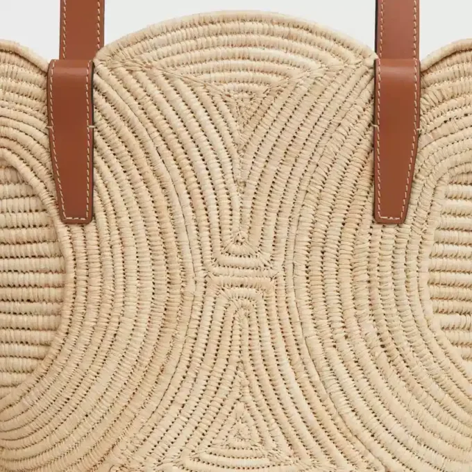 Petit sac Panier Classic de CELINE en raphia tressé et cuir de veau
