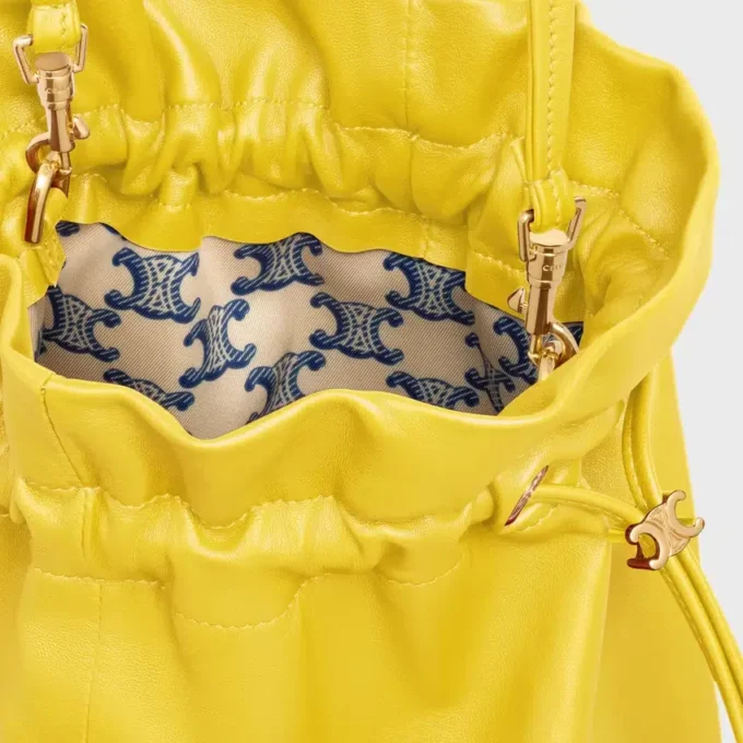 Petite pochette en cristal en cuir d&rsquo;agneau