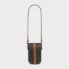 Pochette pour téléphone avec rabat en Triomphe Canvas et cuir de veau Pochette pour téléphone avec rabat en Triomphe Canvas et cuir de veau