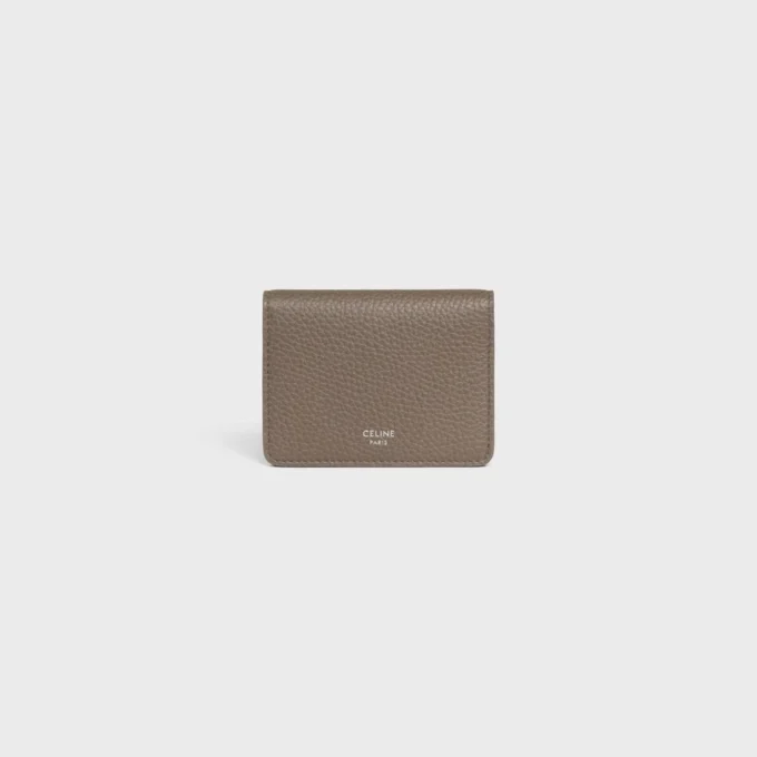 Porte-cartes à deux volets en cuir de veau grainé Porte-cartes à deux volets en cuir de veau grainé