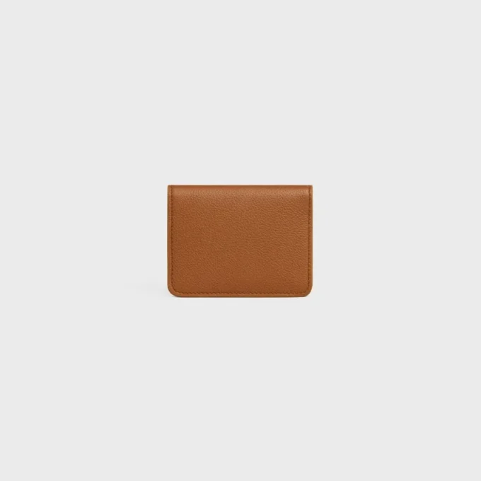Porte-cartes à deux volets Triomphe Stamp en cuir de veau grainé souple Porte-cartes à deux volets Triomphe Stamp en cuir de veau grainé souple