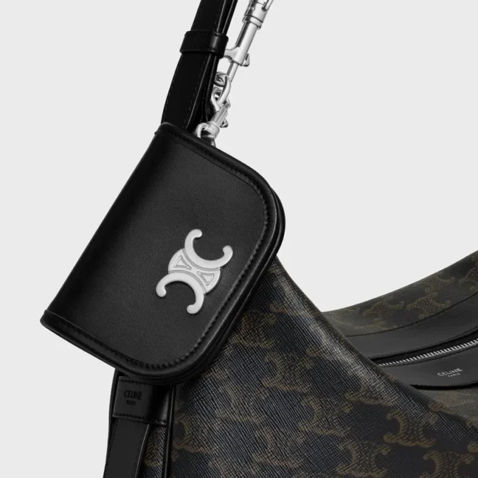 Porte-clés Nano Besace Triomphe en cuir de veau lisse Porte-clés Nano Besace Triomphe en cuir de veau lisse