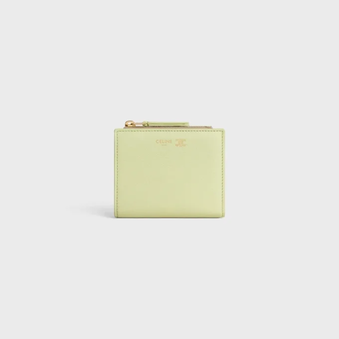Portefeuille compact Triomphe Stamp en cuir de veau grainé souple