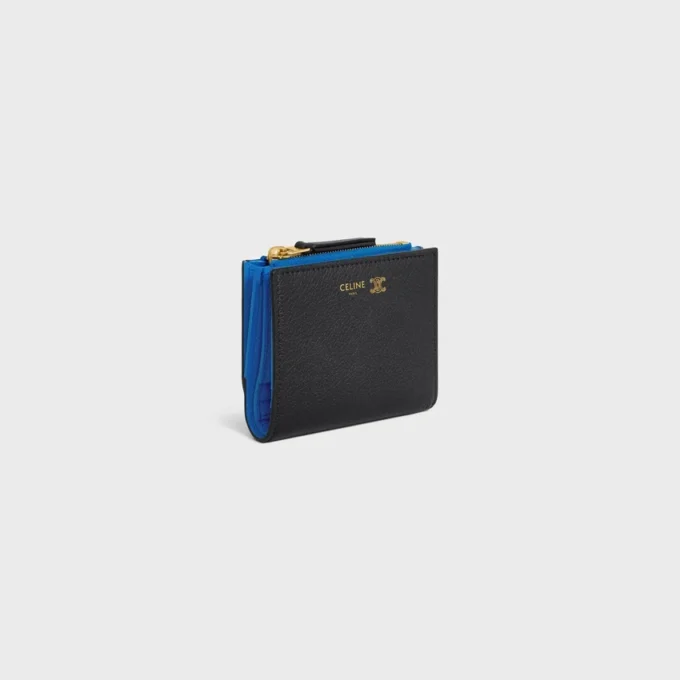 Portefeuille compact Triomphe Stamp en cuir de veau grainé souple