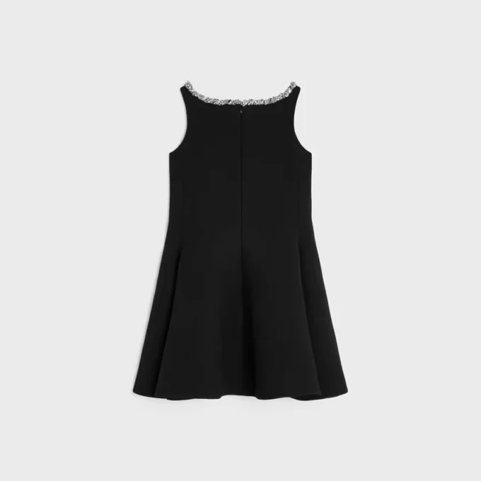Robe brodée en crêpe de laine double