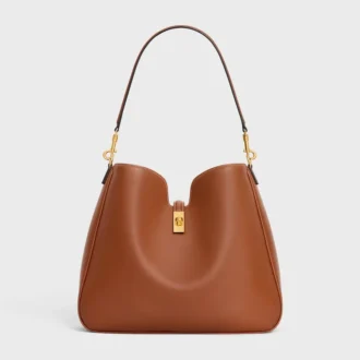Sac Camille 16 Soft de taille moyenne en cuir de veau lisse