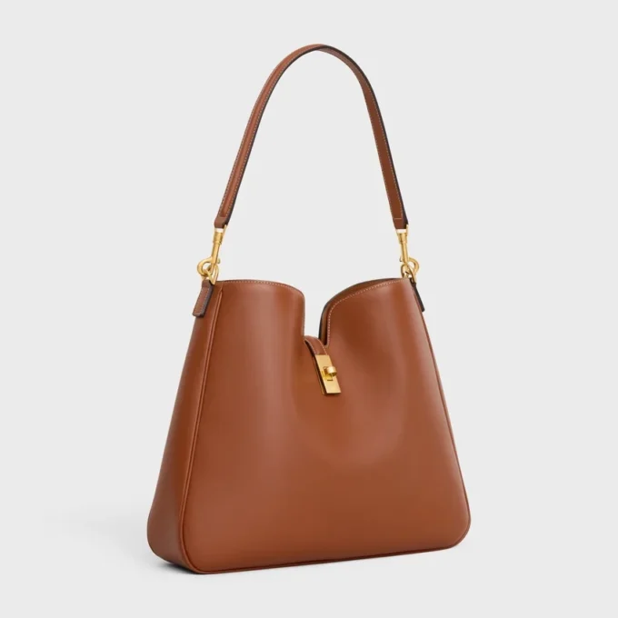 Sac Camille 16 Soft de taille moyenne en cuir de veau lisse