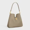 Sac Camille 16 Soft de taille moyenne en cuir de veau lisse