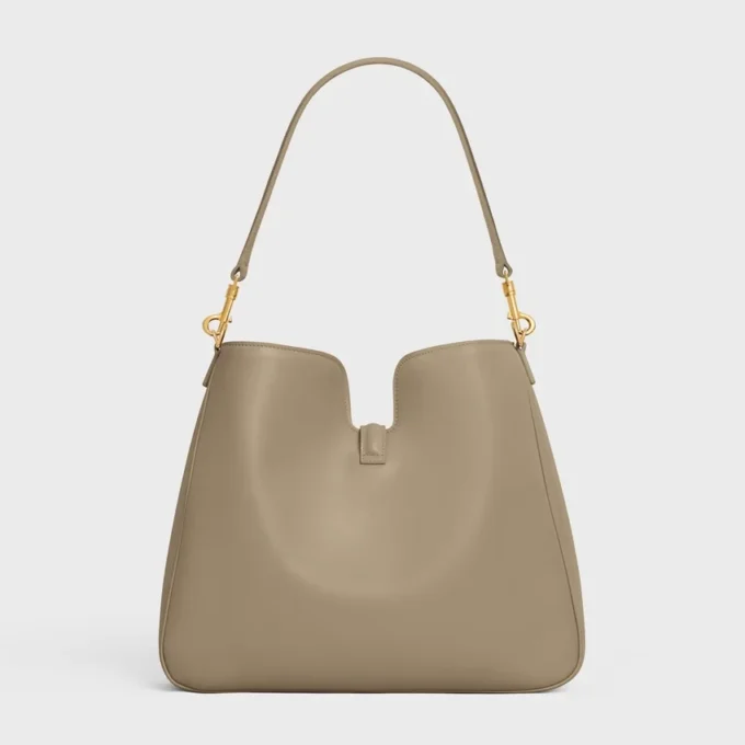Sac Camille 16 Soft de taille moyenne en cuir de veau lisse