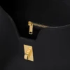 Sac Camille 16 Soft de taille moyenne en cuir de veau lisse