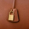 Sac CELINE Conti en cuir de veau grainé souple