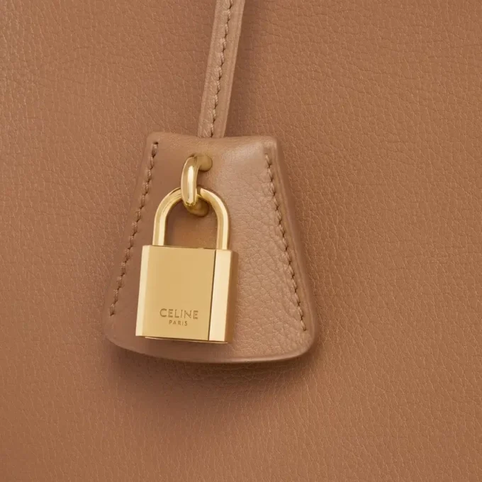 Sac CELINE Conti en cuir de veau grainé souple