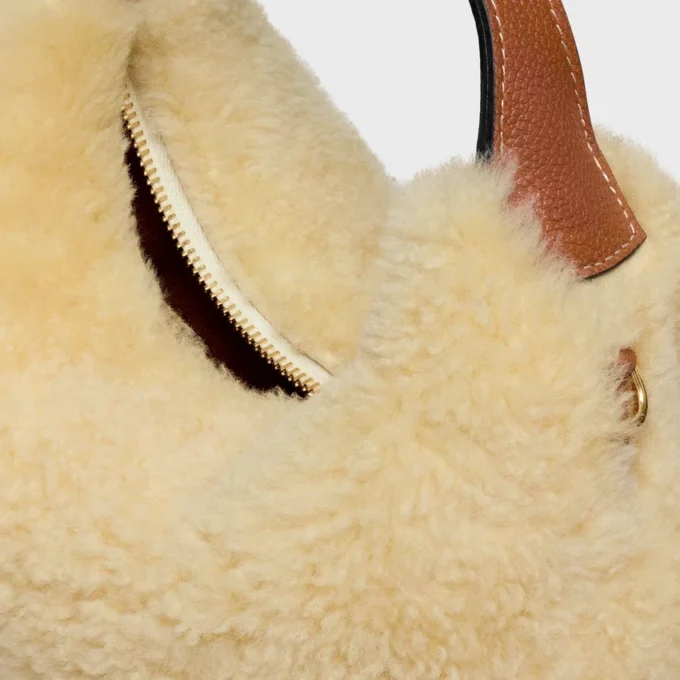 Sac CELINE Lulu pour Teen en peau de mouton et cuir de veau Sac CELINE Lulu pour Teen en peau de mouton et cuir de veau