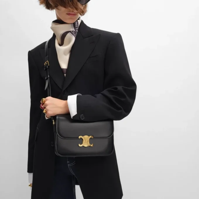 Sac Classique Triomphe en cuir de veau brillant
