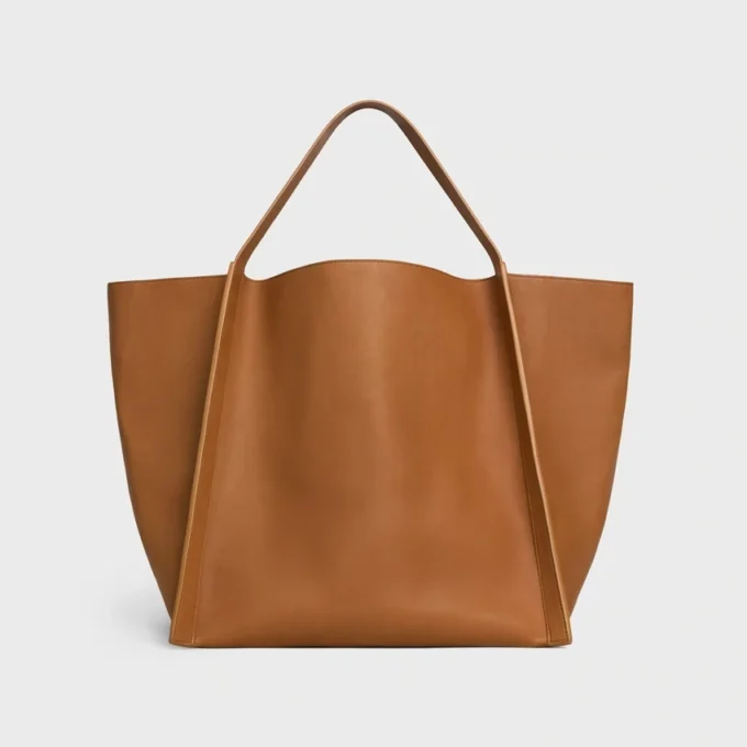 Sac Cube moyen en cuir de veau souple