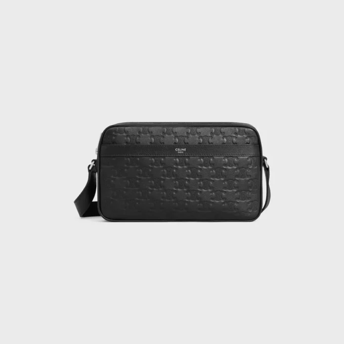 Sac messager moyen en cuir de veau avec motif Triomphe en relief