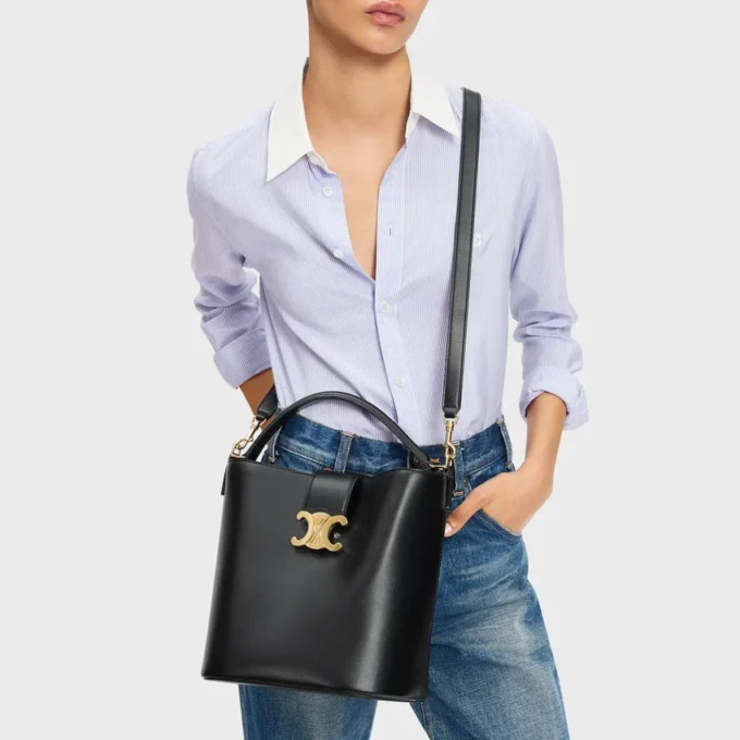 Sac seau Louise de taille moyenne en cuir de veau lisse