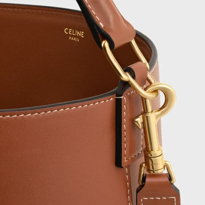 Sac seau Louise de taille moyenne en cuir de veau lisse