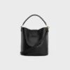 Sac seau Louise de taille moyenne en cuir de veau lisse