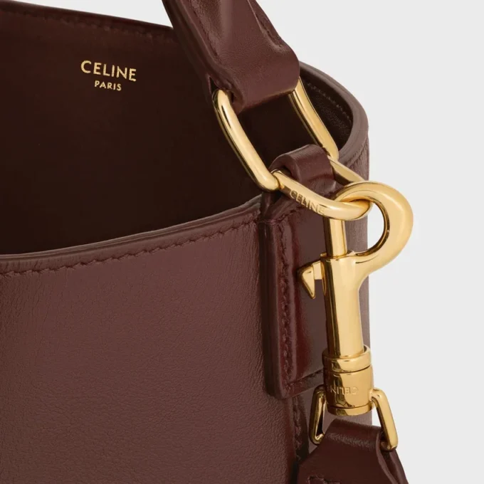 Sac seau Louise de taille moyenne en cuir de veau lisse