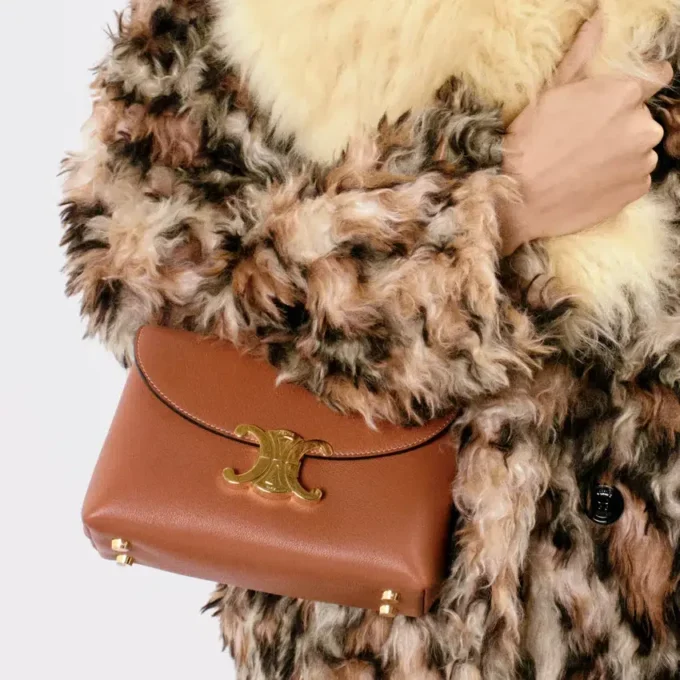 Sac Teen Nino en cuir de veau grainé souple Sac Teen Nino en cuir de veau grainé souple