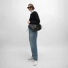 Sac Triomphe Halfmoon en cuir d’agneau souple et brillant Sac Triomphe Halfmoon en cuir d’agneau souple et brillant