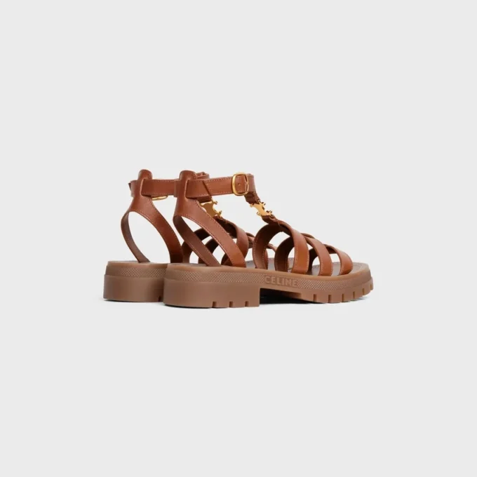 Sandales CELINE Clea Triomphe en cuir de veau – Tannage végétal Sandales CELINE Clea Triomphe en cuir de veau – Tannage végétal