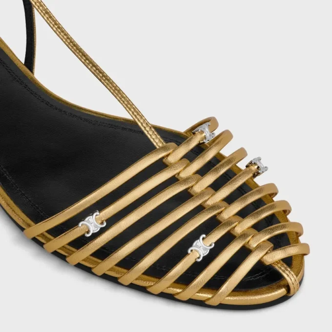 Sandales plates à lanières en cuir d&rsquo;agneau laminé