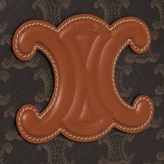 Étui Half Moon en Triomphe Canvas et cuir de veau
