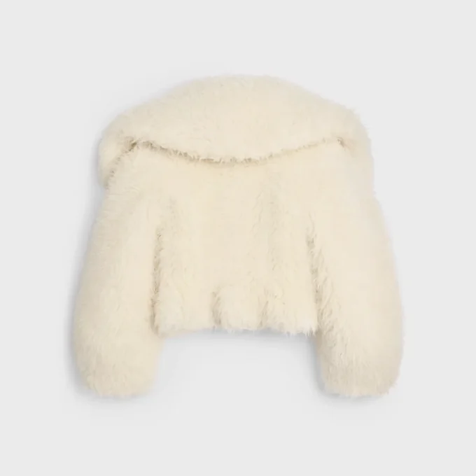 Veste en laine duveteuse